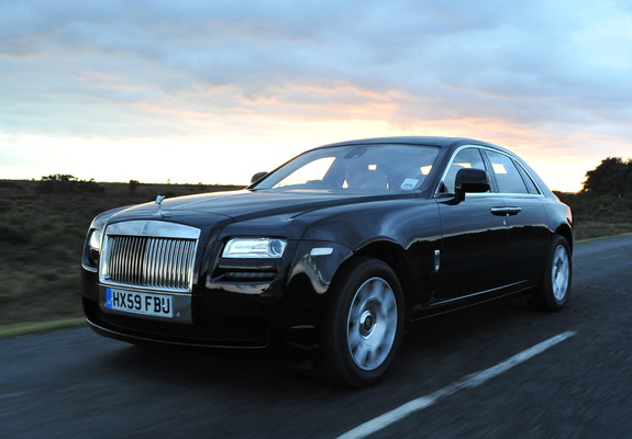 Rolls-Royce Ghost UK-spec 2009–14 pictures
