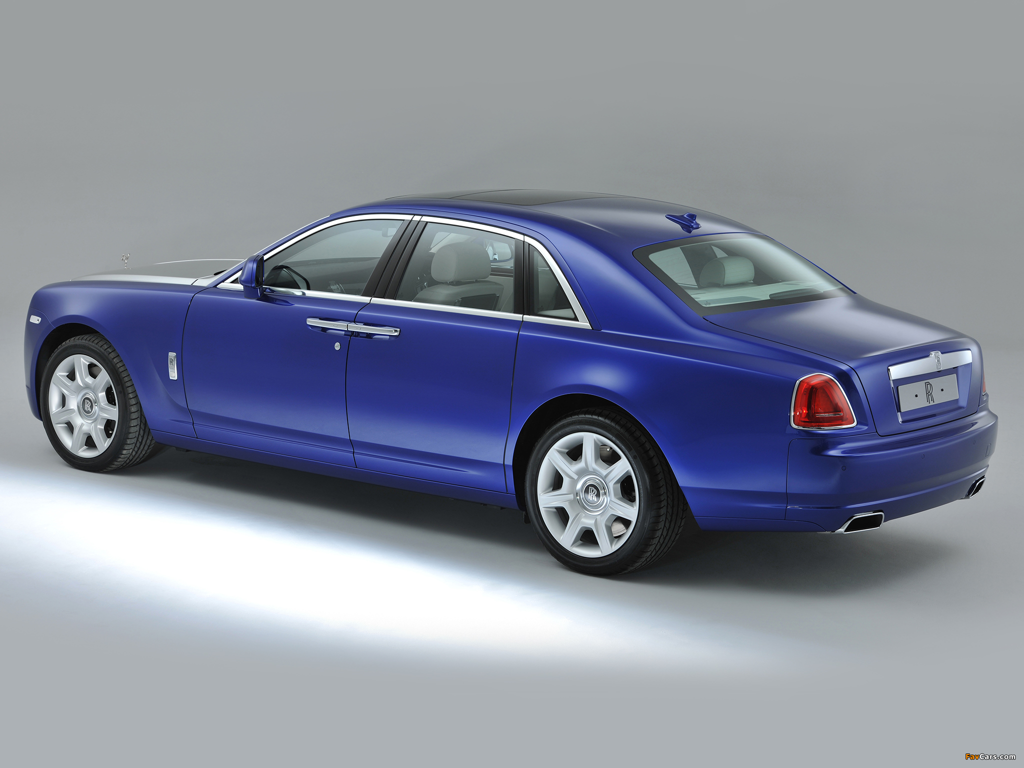 Rolls-Royce Ghost UK-spec 2009–14 wallpapers (2048 x 1536)
