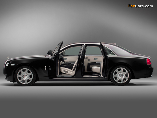 Rolls-Royce Ghost Two-tone 2012 images (640 x 480)