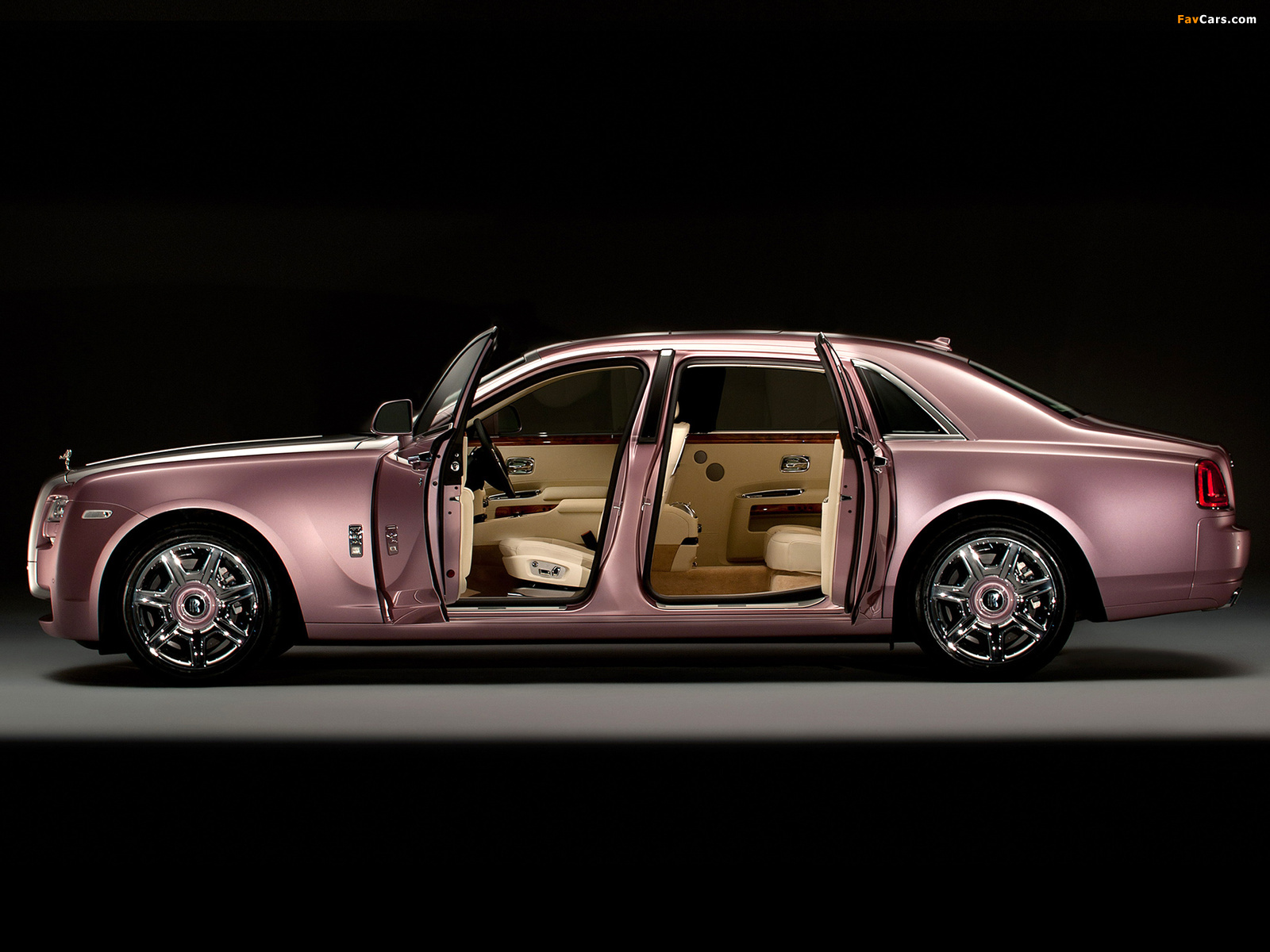 Rolls-Royce Ghost Rose Quartz 2012 wallpapers (1600 x 1200)