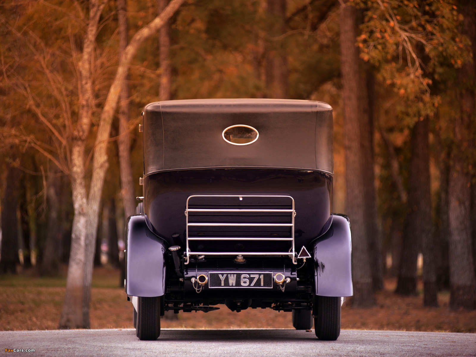 Images of Rolls-Royce Phantom I Enclosed Drive Landaulette by Mulliner 1927 (1600 x 1200)
