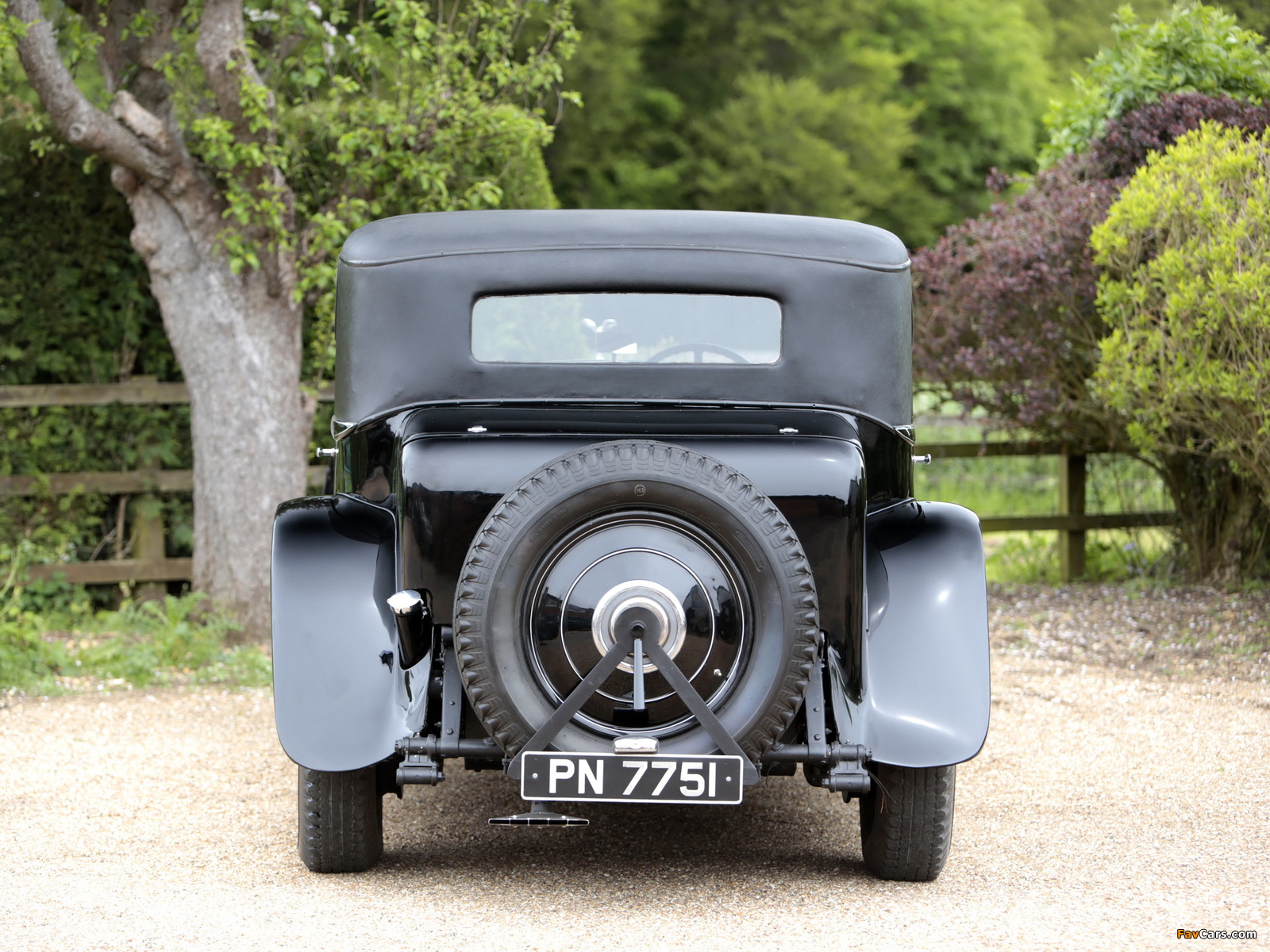Images of Rolls-Royce Phantom II Continental Touring Saloon by Mulliner 1931 (1600 x 1200)