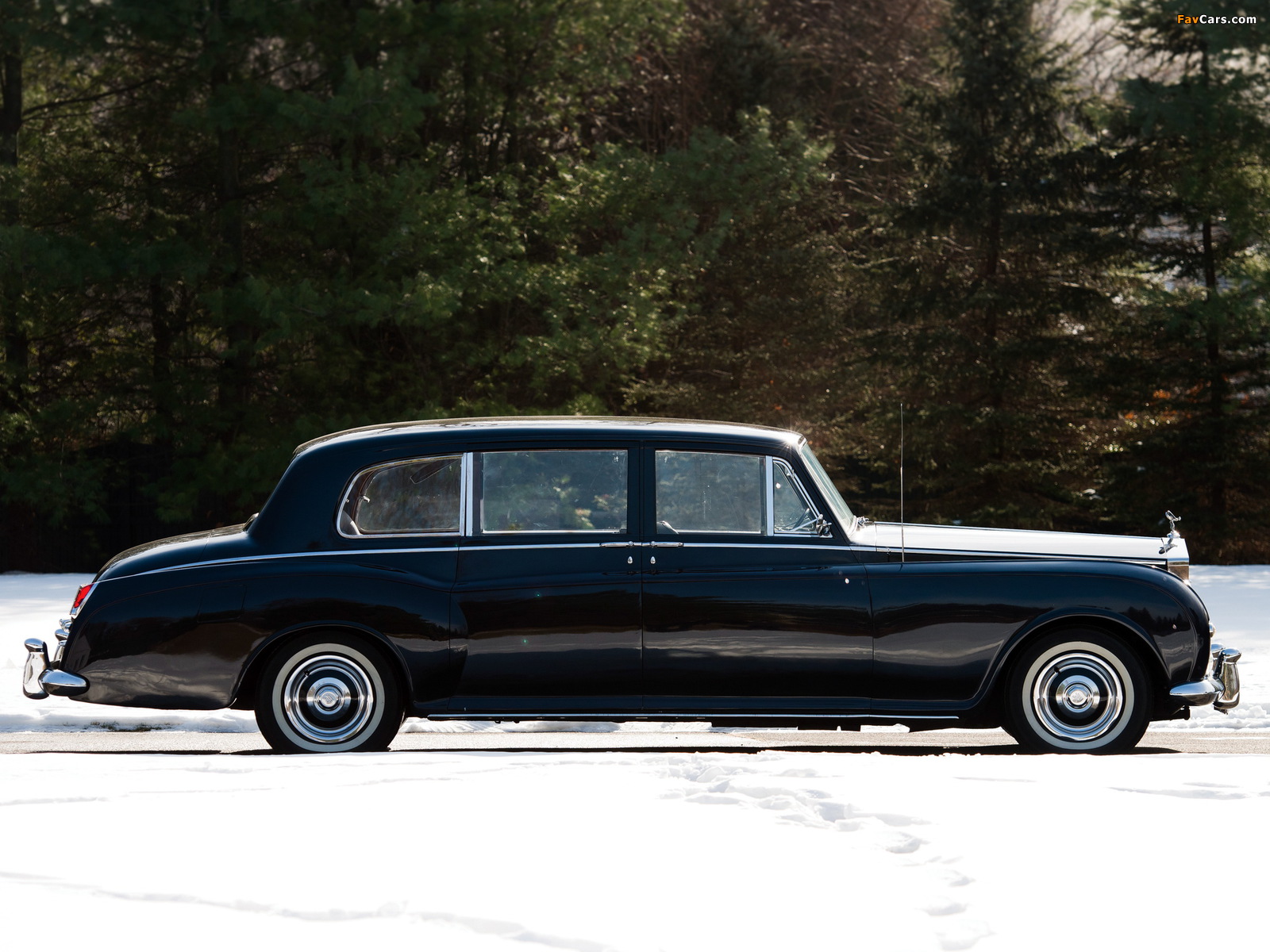 Images of Rolls-Royce Phantom V Park Ward Limousine 1959–63 (1600 x 1200)