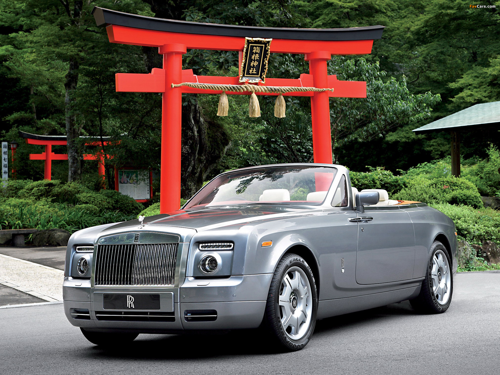 Images of Rolls-Royce Phantom Drophead Coupe UK-spec 2008–12 (1920 x 1440)