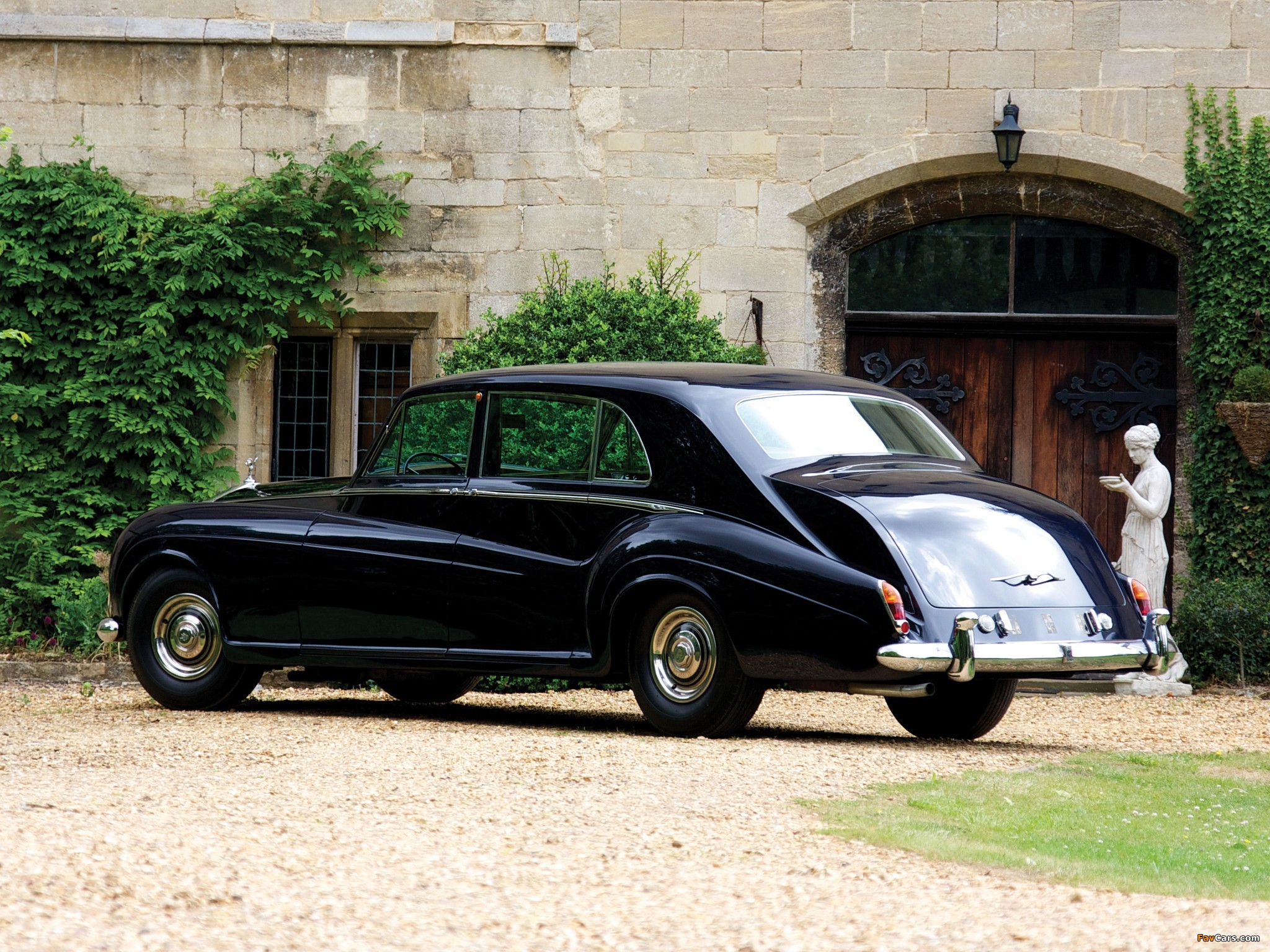 Images of Rolls-Royce Phantom V Limousine by James Young 1959–63 (2048 x 1536)