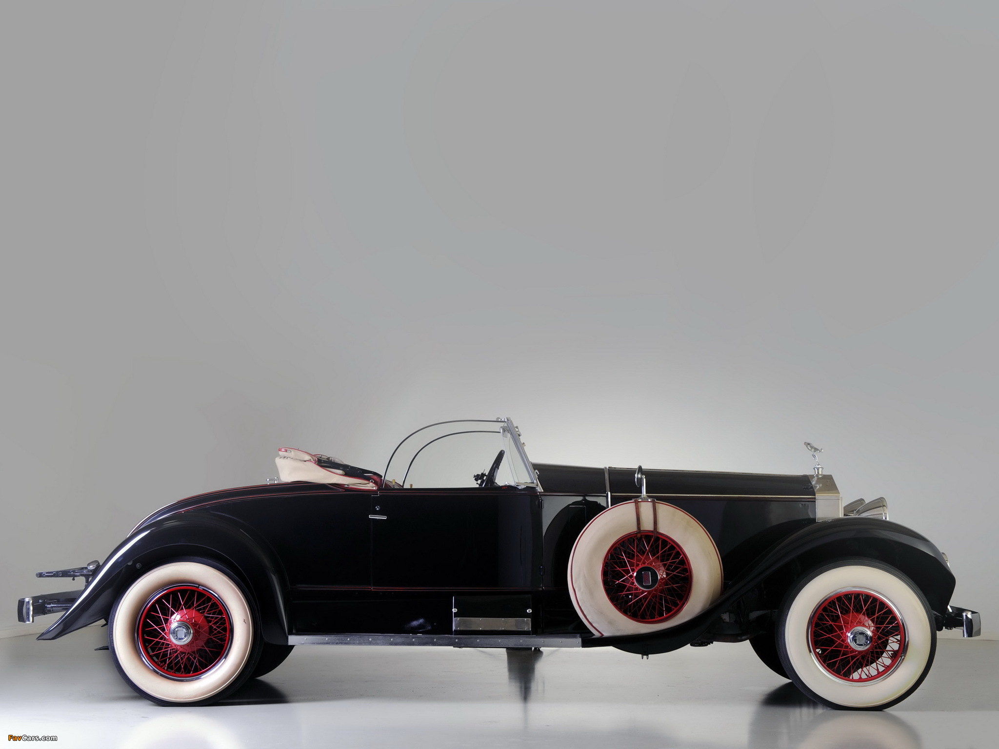 Photos of Rolls-Royce Phantom I Playboy Roadster 1928 (2048 x 1536)
