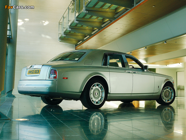 Photos of Rolls-Royce Phantom UK-spec 2003–09 (640 x 480)