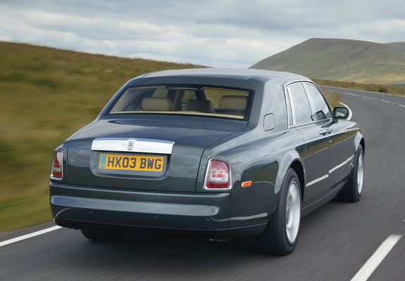 Photos of Rolls-Royce Phantom UK-spec 2003–09