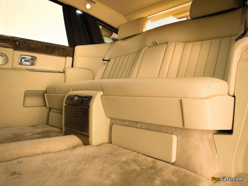 Photos of Rolls-Royce Phantom EWB 2005–09 (800 x 600)