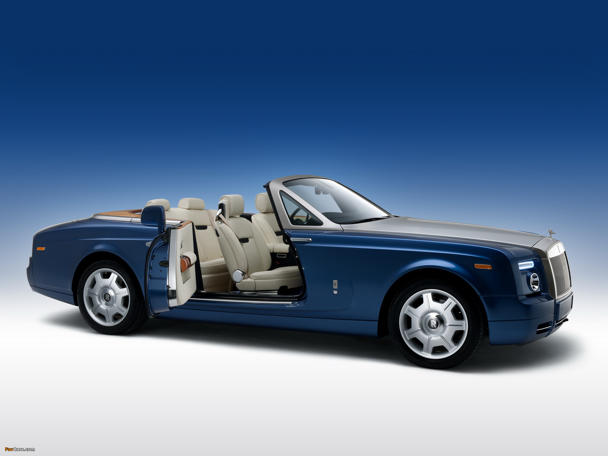 Photos of Rolls-Royce Phantom Drophead Coupe UK-spec 2008–12 (2048 x 1536)