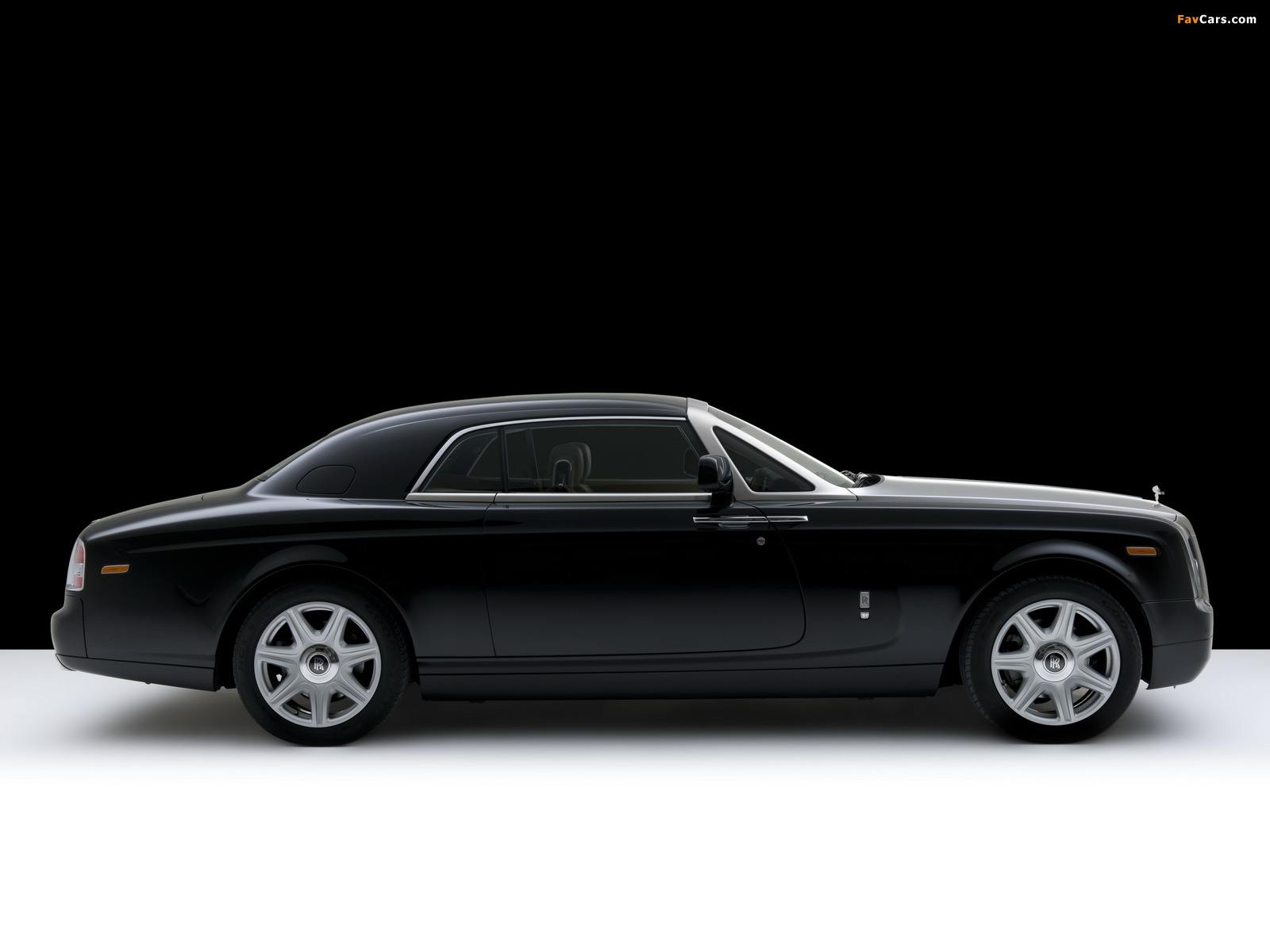 Pictures of Rolls-Royce Phantom Coupe UK-spec 2009–12 (1600 x 1200)
