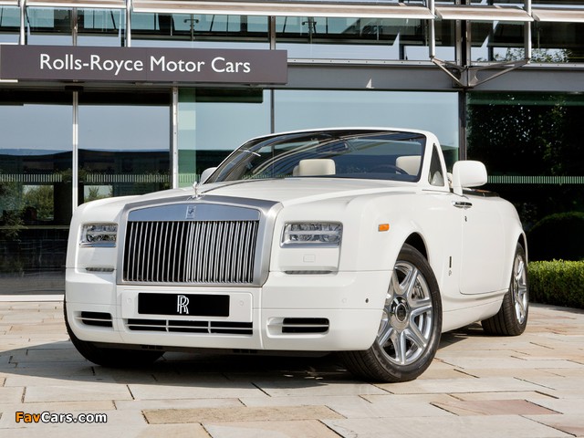Pictures of Rolls-Royce Phantom Drophead Coupe London 2012 2012 (640 x 480)