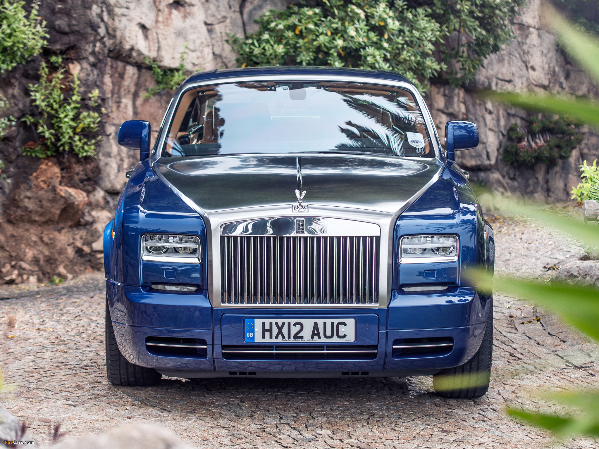 Pictures of Rolls-Royce Phantom Coupe 2012 (2048 x 1536)