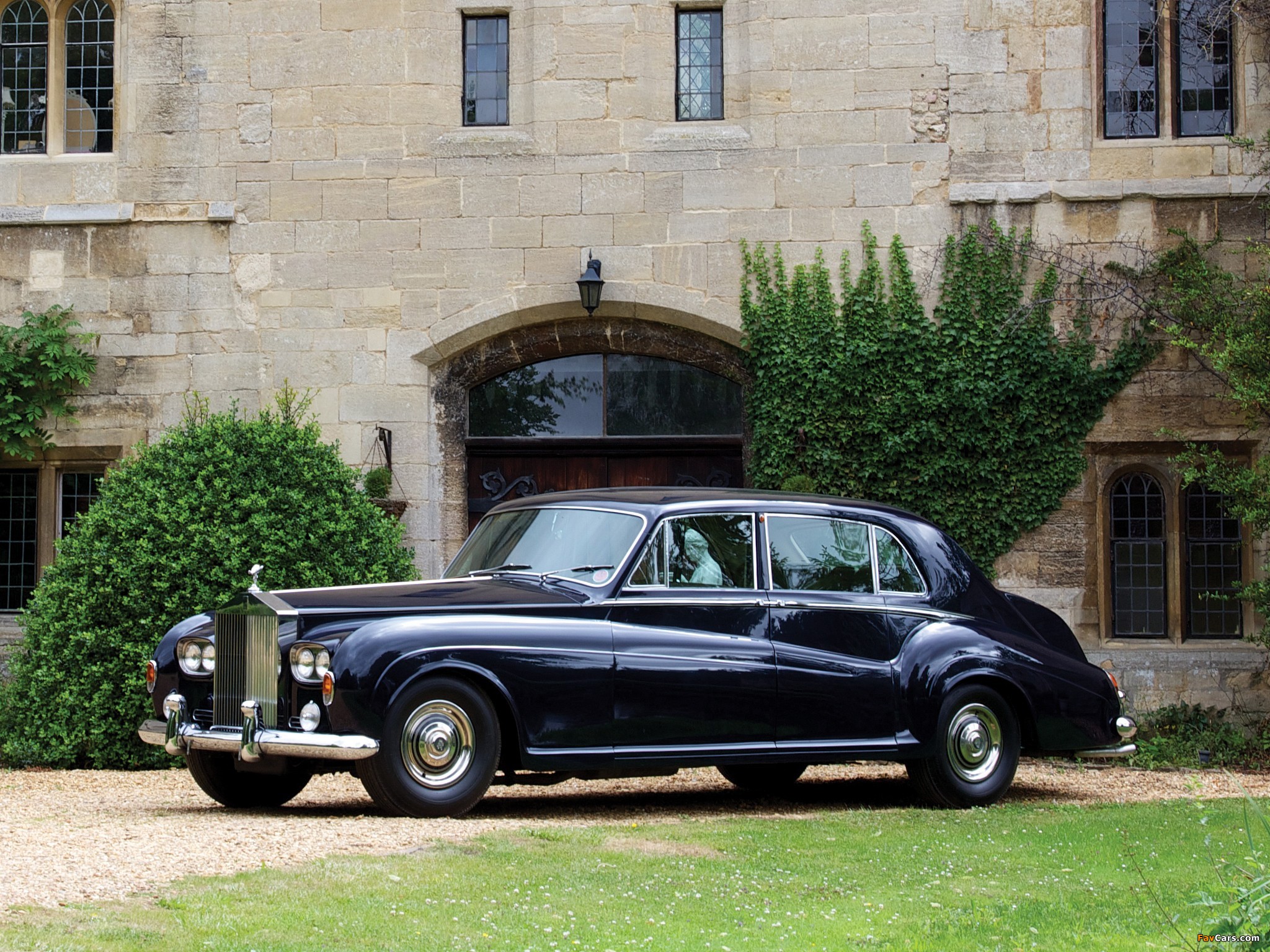 Pictures of Rolls-Royce Phantom V Limousine by James Young 1959–63 (2048 x 1536)