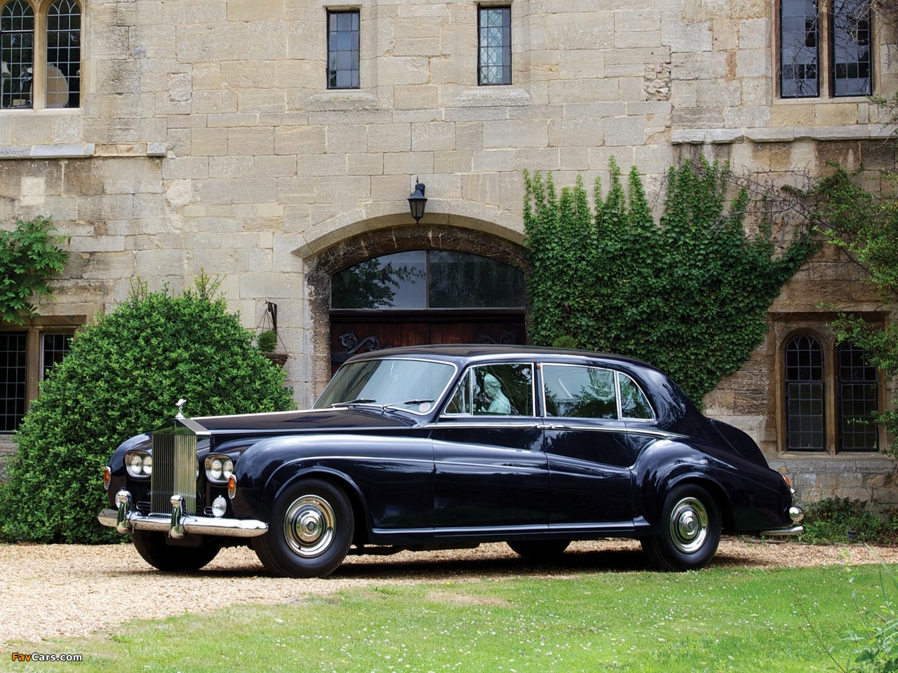 Pictures of Rolls-Royce Phantom V Limousine by James Young 1959–63 (1280 x 960)