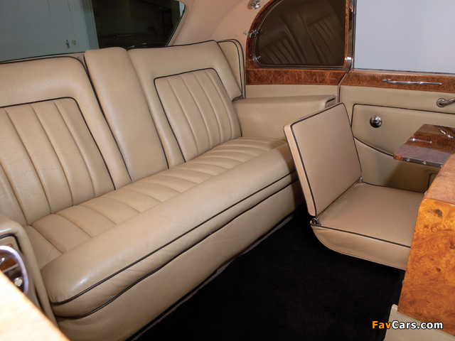 Rolls-Royce Phantom V Limousine by James Young 1959–63 images (640 x 480)