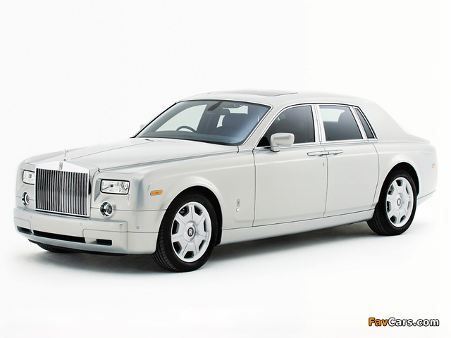 Rolls-Royce Phantom Silver Edition 2007 photos (640 x 480)