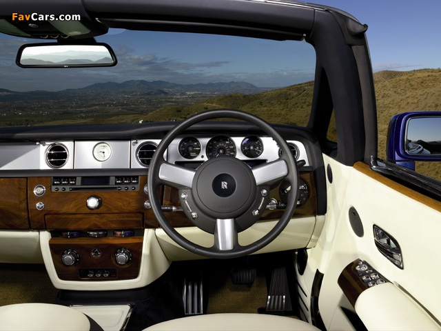 Rolls-Royce Phantom Drophead Coupe UK-spec 2008–12 photos (640 x 480)