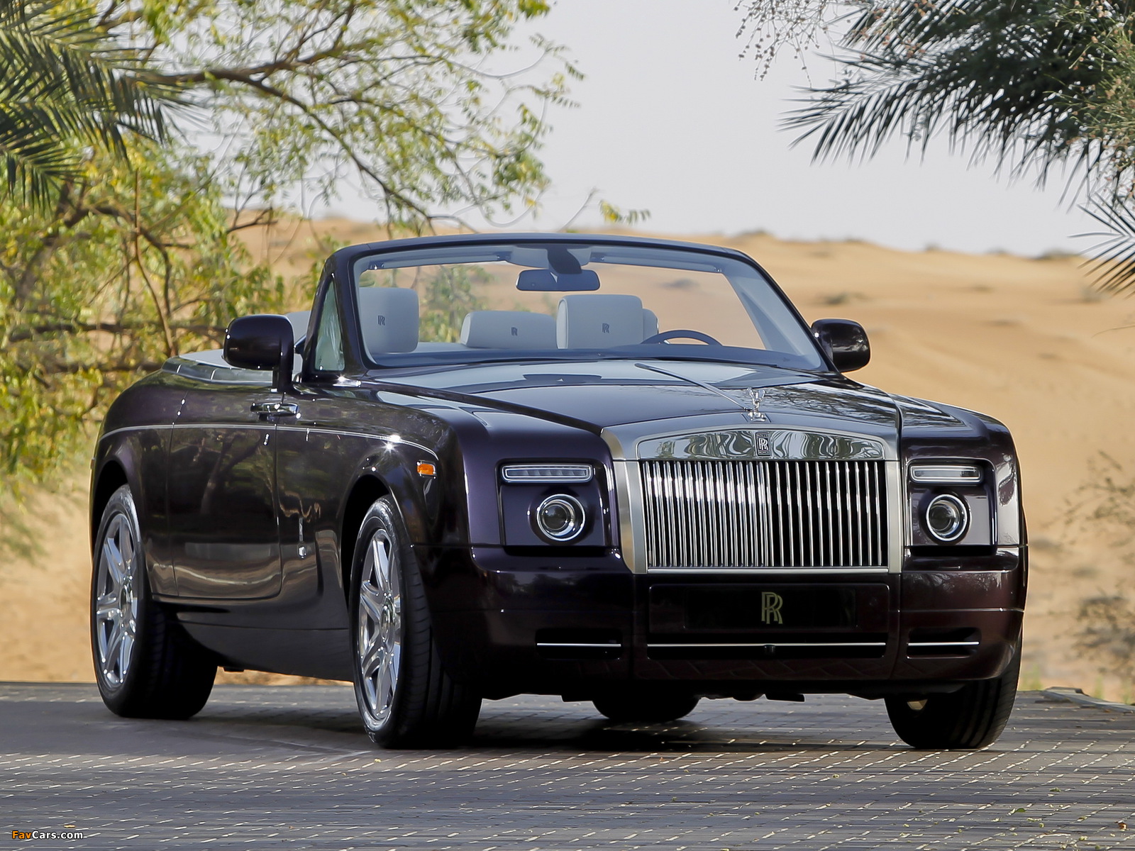 Rolls-Royce Phantom Drophead Coupe 2008–12 pictures (1600 x 1200)