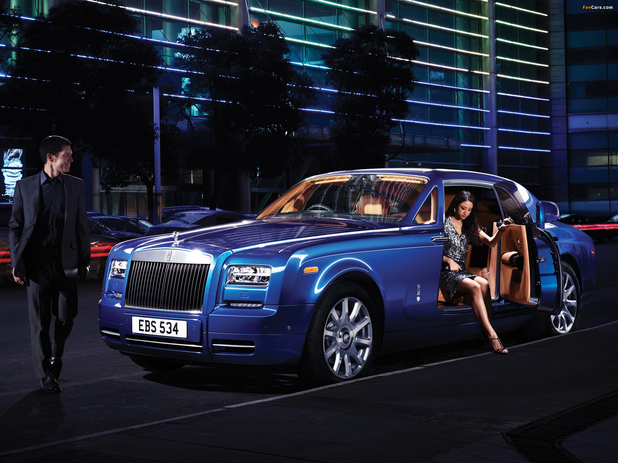 Rolls-Royce Phantom Coupe UK-spec 2012 images (2048 x 1536)