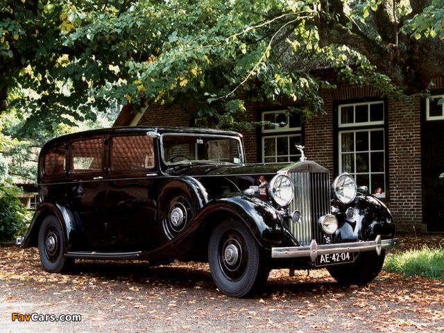 Rolls-Royce Phantom pictures (640 x 480)