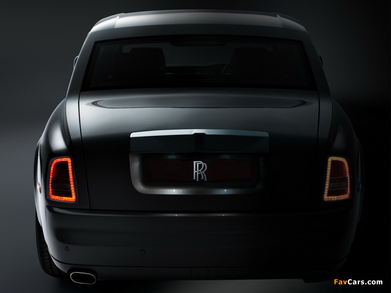 Rolls-Royce Phantom 2009 photos (800 x 600)