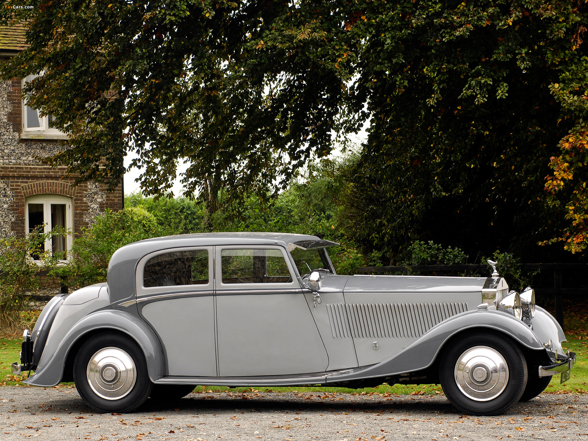 Rolls-Royce Phantom II Continental Sports Saloon by Thrupp & Maberly 1932 wallpapers (2048 x 1536)