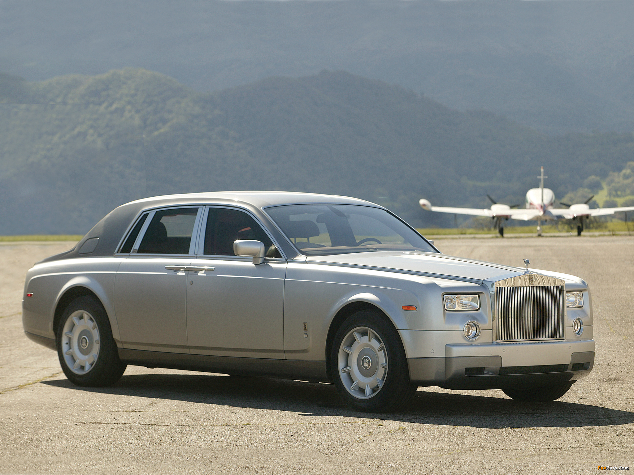 Rolls-Royce Phantom 2003–09 wallpapers (2048 x 1536)