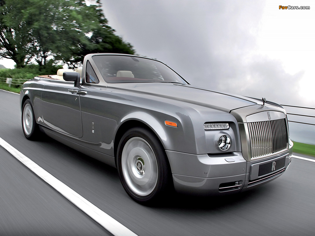 Rolls-Royce Phantom Drophead Coupe UK-spec 2008–12 wallpapers (1024 x 768)