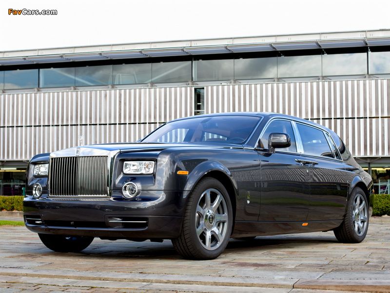 Rolls-Royce Phantom EWB 2009–12 wallpapers (800 x 600)