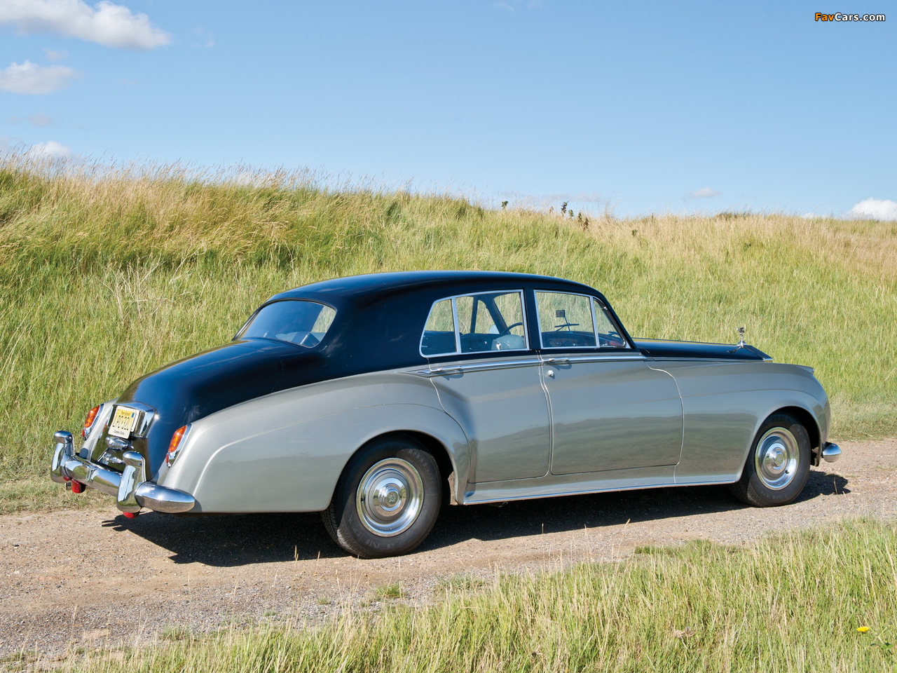 Images of Rolls-Royce Silver Cloud (I) 1955–59 (1280 x 960)