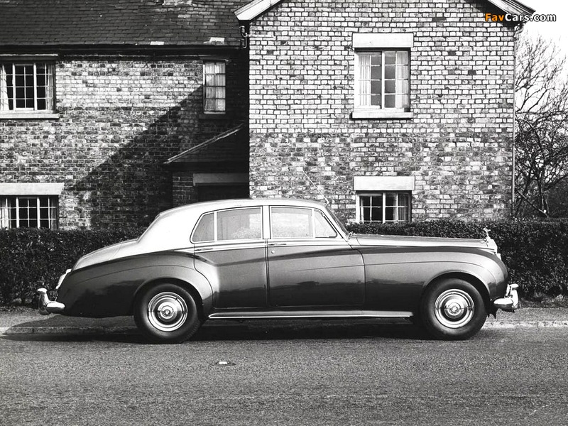 Photos of Rolls-Royce Silver Cloud (I) 1955–59 (800 x 600)