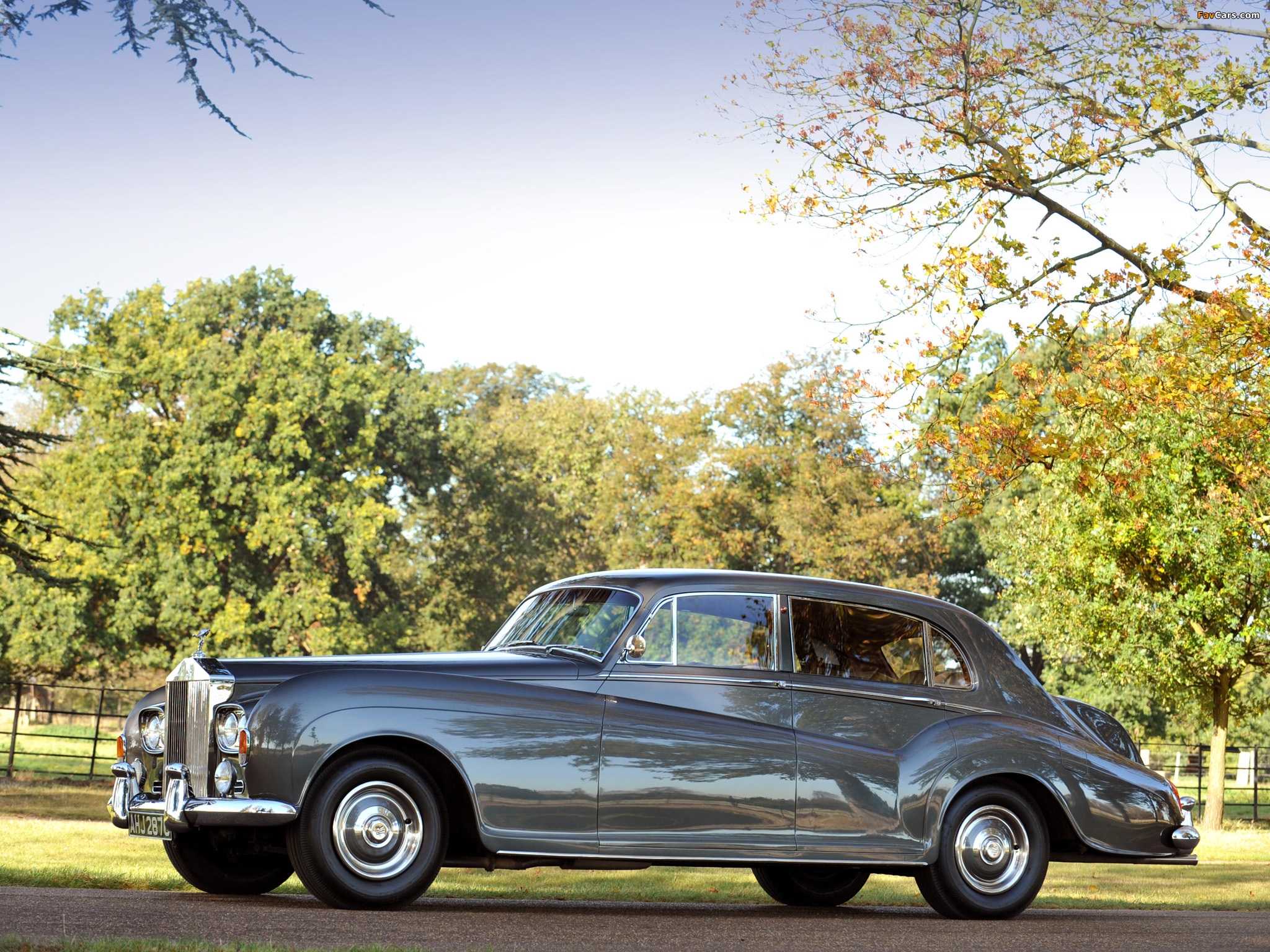 Pictures of Rolls-Royce Silver Cloud LWB Saloon by James Young (III) 1962–65 (2048 x 1536)