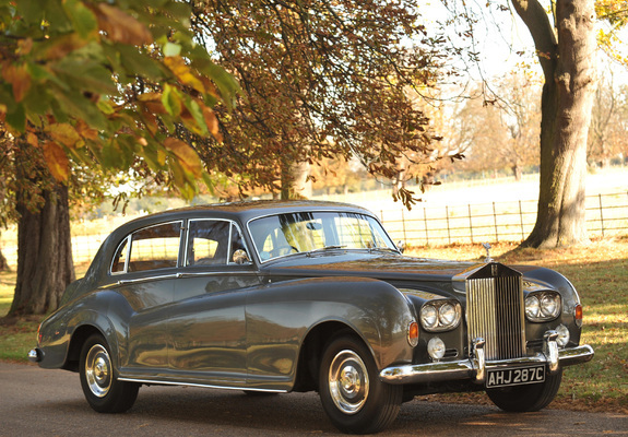 Pictures of Rolls-Royce Silver Cloud LWB Saloon by James Young (III) 1962–65