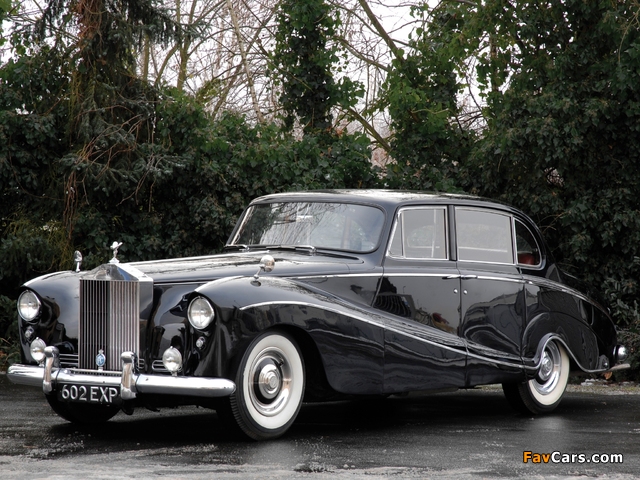 Pictures of Rolls-Royce Silver Cloud Empress Saloon by Hooper (I) 1956–58 (640 x 480)