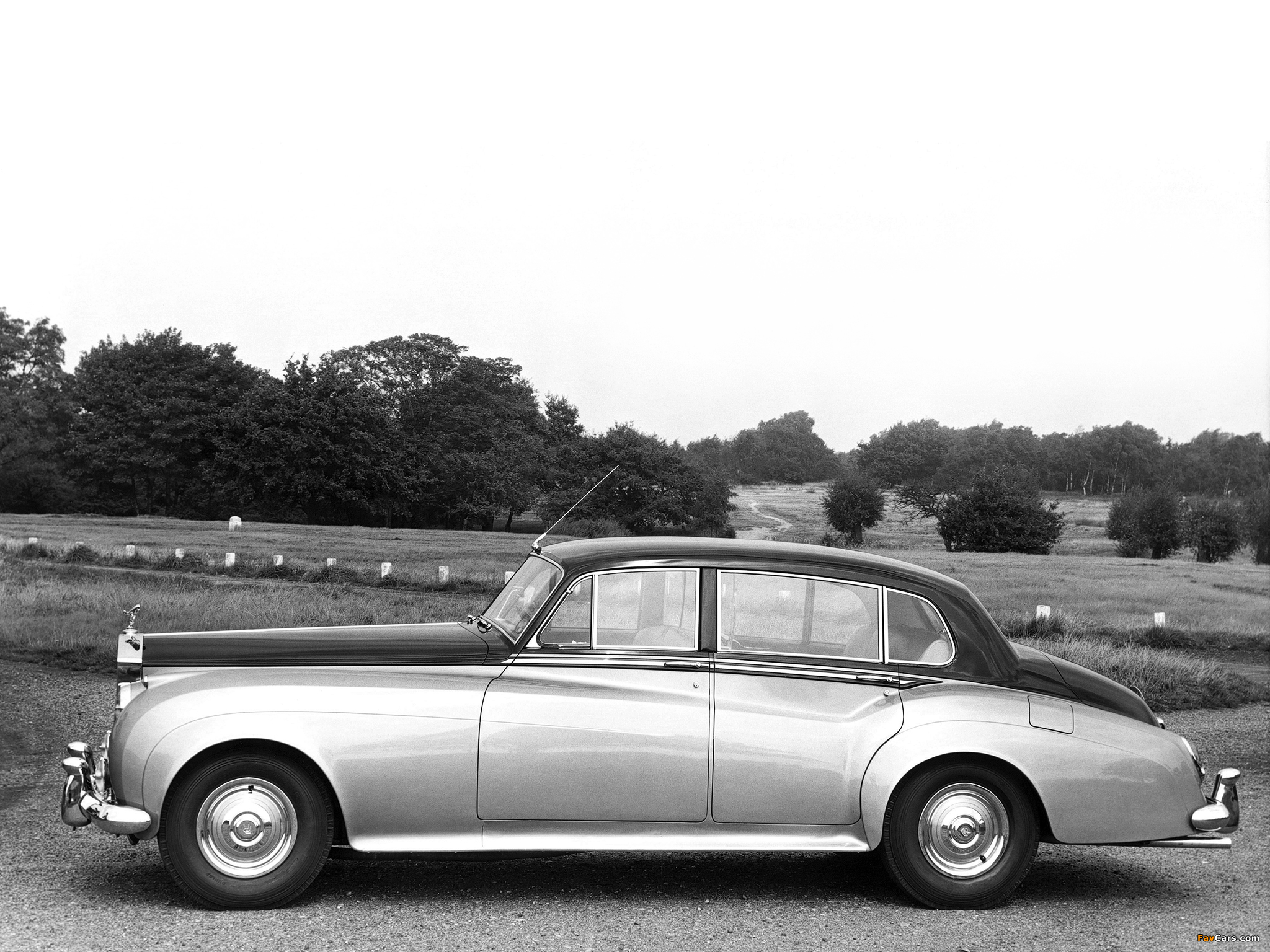 Rolls-Royce Silver Cloud LWB Saloon (II) 1959–62 images (2048 x 1536)