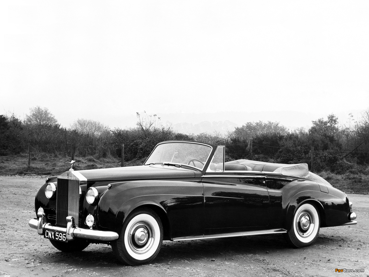 Rolls-Royce Silver Cloud Drophead Coupe by Mulliner (II) 1959–62 pictures (1280 x 960)