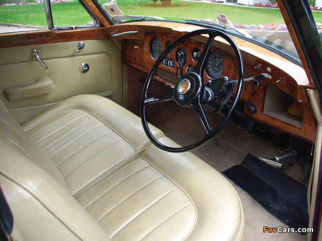 Rolls-Royce Silver Cloud LWB Saloon by James Young (III) 1962–65 images (640 x 480)