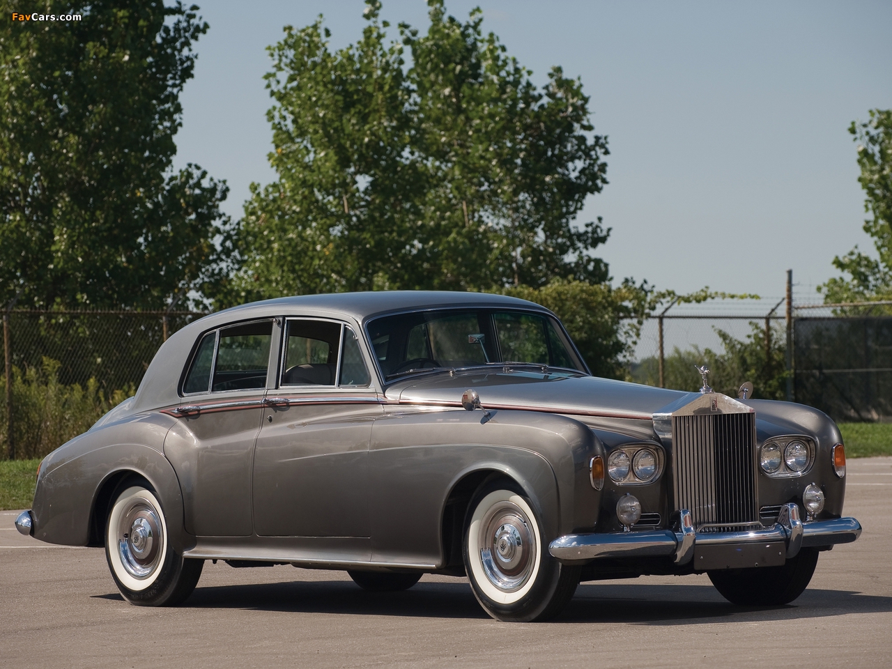 Rolls-Royce Silver Cloud Saloon (III) 1962–66 photos (1280 x 960)