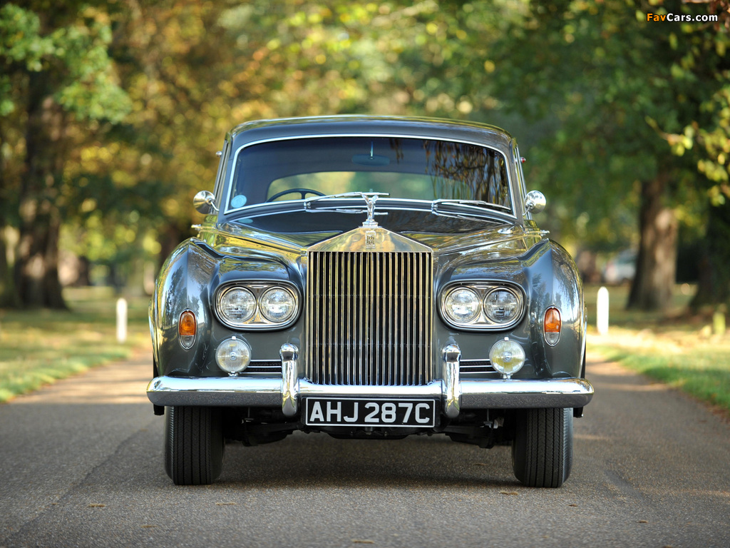 Rolls-Royce Silver Cloud LWB Saloon by James Young (III) 1962–65 wallpapers (1024 x 768)