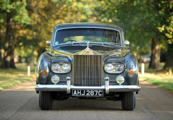 Rolls-Royce Silver Cloud LWB Saloon by James Young (III) 1962–65 wallpapers