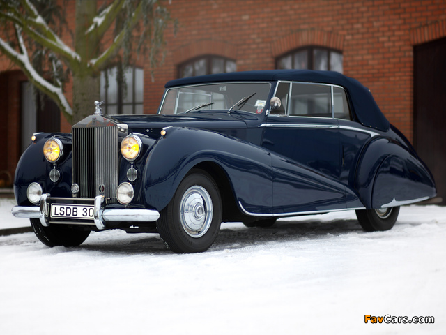 Images of Rolls-Royce Silver Dawn Drophead Coupe by Park Ward 1950 (640 x 480)
