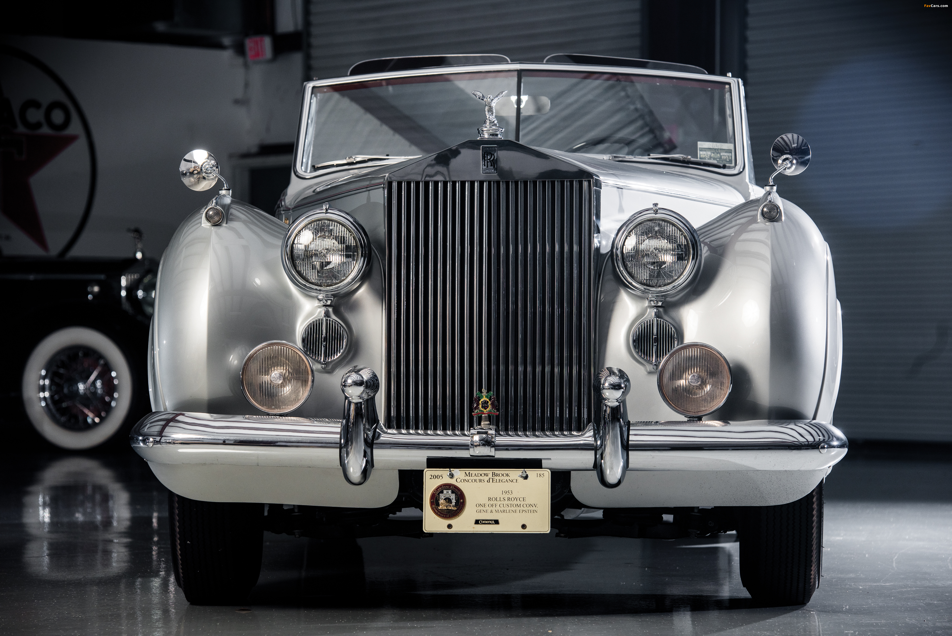 Pictures of Rolls-Royce Silver Dawn Drophead Coupe by Park Ward 1950–54 (4000 x 2670)