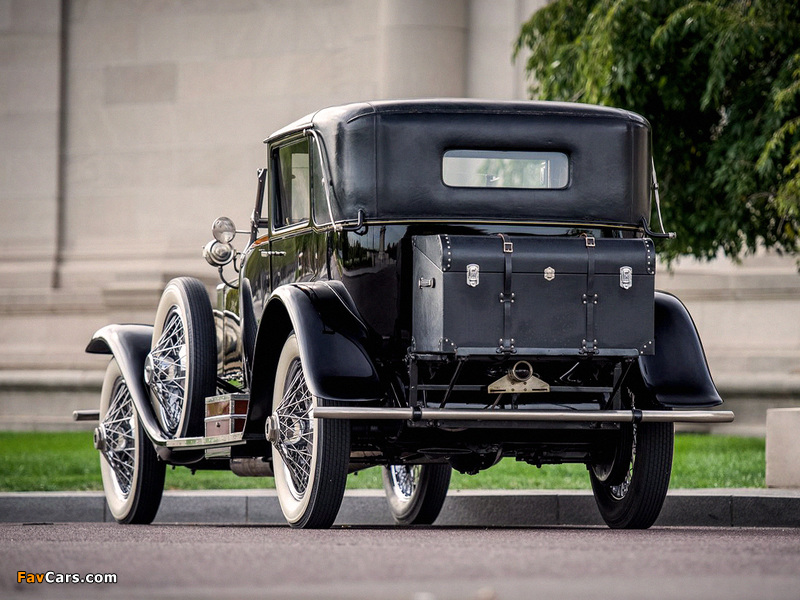 Pictures of Rolls-Royce Silver Ghost Special Riviera Town Brougham by Brewster 1926 (800 x 600)
