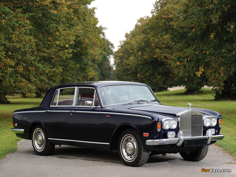 Photos of Rolls-Royce Silver Shadow 1965–77 (800 x 600)