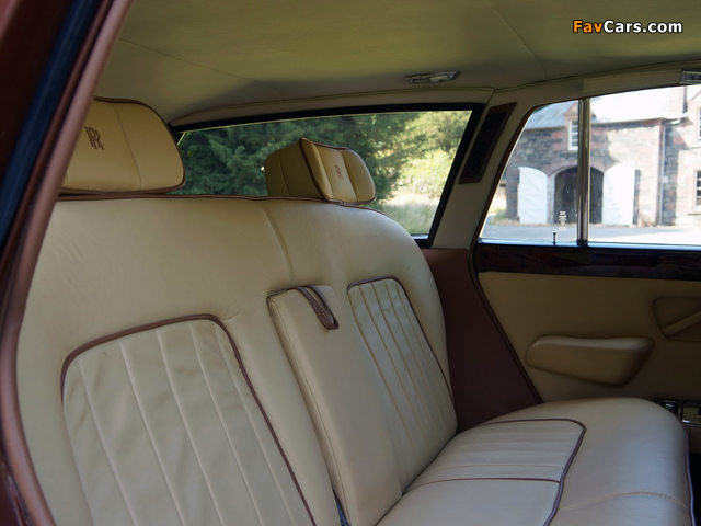 Rolls-Royce Silver Shadow II Shooting Break 1980 pictures (640 x 480)