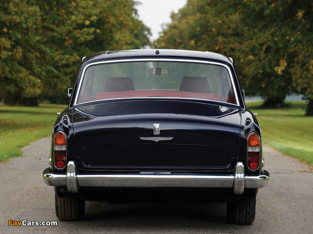 Rolls-Royce Silver Shadow 1965–77 wallpapers (640 x 480)