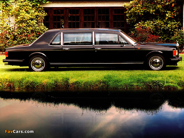 Rolls-Royce Silver Spirit Royale Limousine by Robert Jankel pictures (640 x 480)