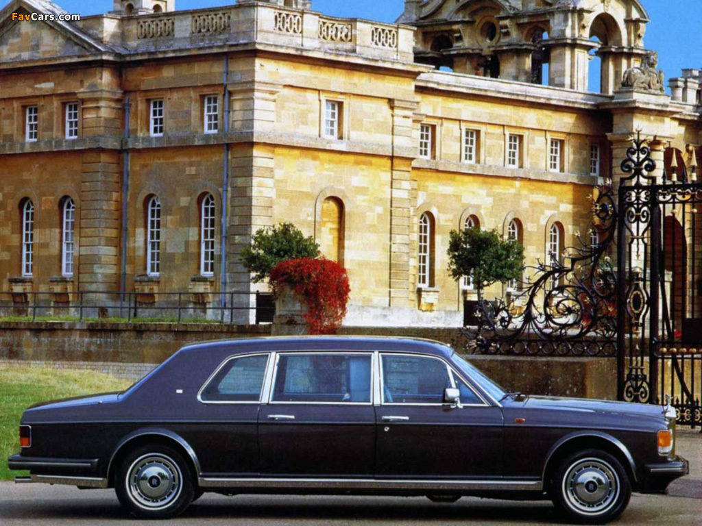 Rolls-Royce Silver Spur IV Touring Limousine 1995–98 images (1024 x 768)