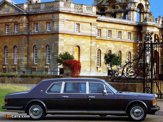 Rolls-Royce Silver Spur IV Touring Limousine 1995–98 images (640 x 480)